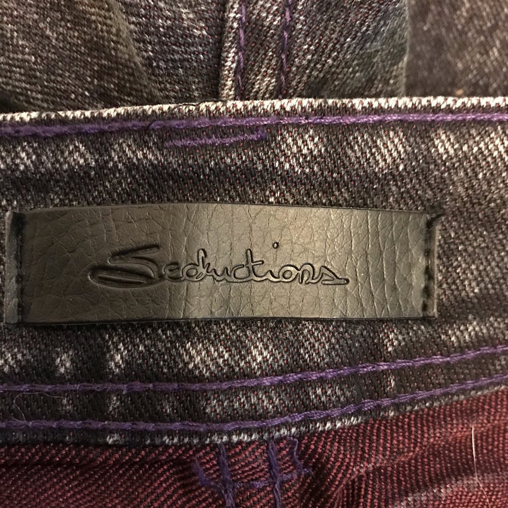 Seduction Jeans - Picture 4 of 5